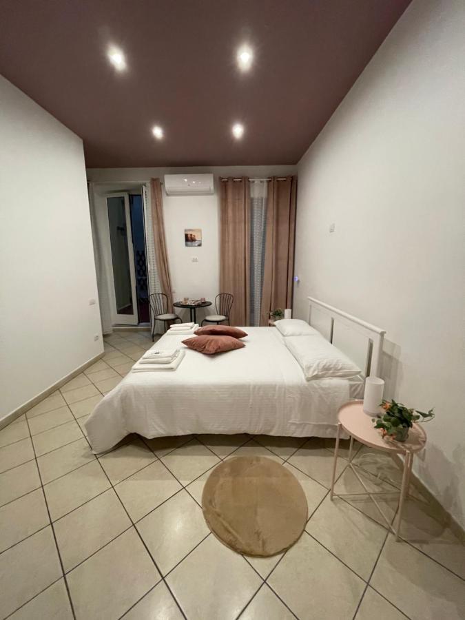 Napule E ... Hotel Napoli Ngoại thất bức ảnh