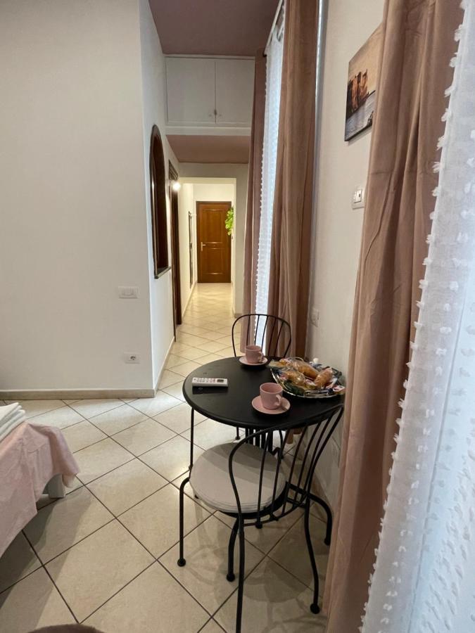 Napule E ... Hotel Napoli Ngoại thất bức ảnh